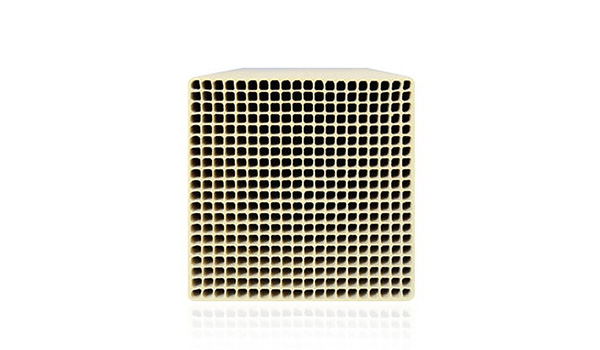 脱硝催化剂主要成分是哪些？基本原理是什么？